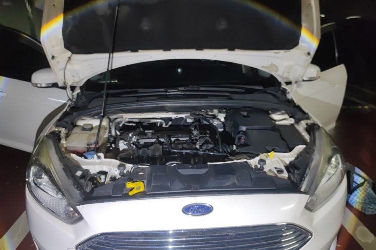 Used Ford Focus 2015 Sedan 1.6L Automatic Trend Model Engine Bay
