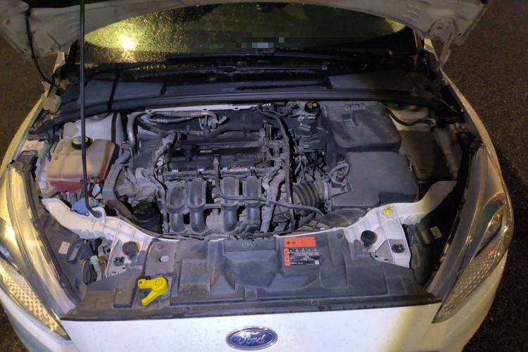 Used Ford Focus 2015 Hatchback 1.6L Automatic Fashion Edition Engine Bay