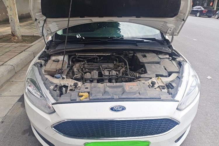 Used Ford Focus 2015 Hatchback 1.6L Automatic Comfort Model Engine Bay