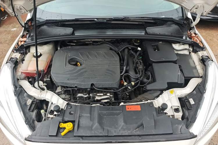 Used Ford Focus 2015 Sedan EcoBoost 180 Automatic Elite Model Engine Bay