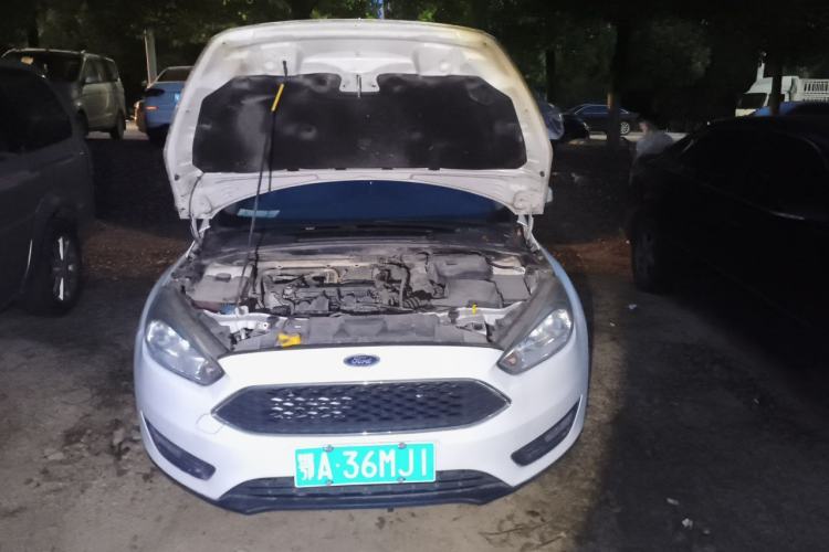 Used Ford Focus 2015 Hatchback 1.6L Manual Comfort Edition Engine Bay