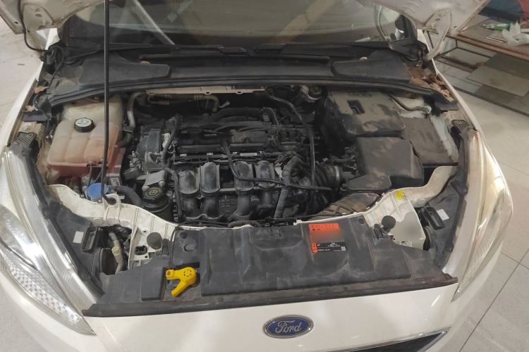 Used Ford Focus 2015 Hatchback 1.6L Manual Fashion Edition Engine Bay