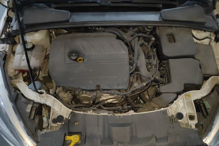 Used Ford Focus 2015 Sedan EcoBoost 180 Automatic Elite Model Engine Bay
