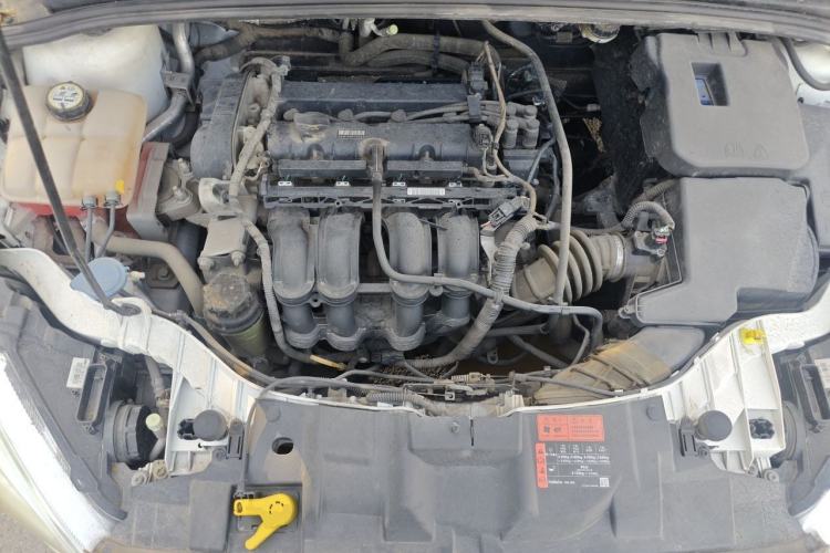 Used Ford Focus 2015 Sedan 1.6L Manual Comfort Model Engine Bay