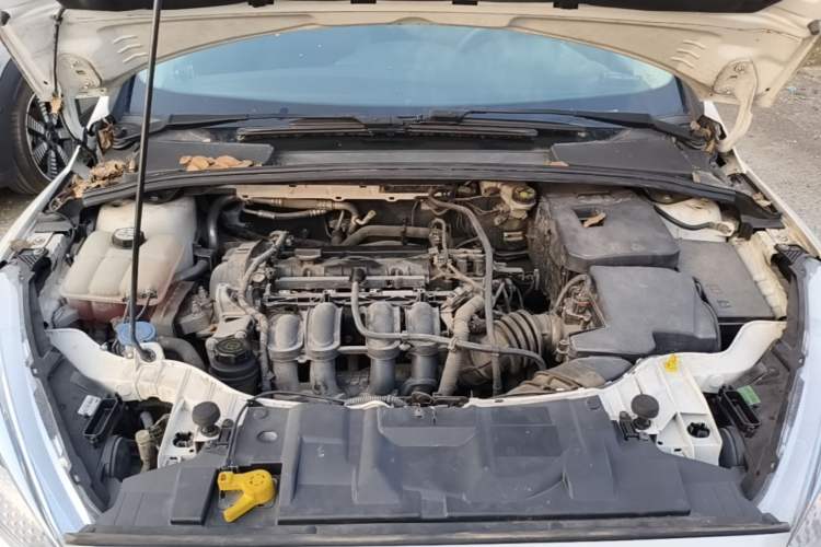 Used Ford Focus 2015 Hatchback 1.6L Automatic Comfort Model Engine Bay