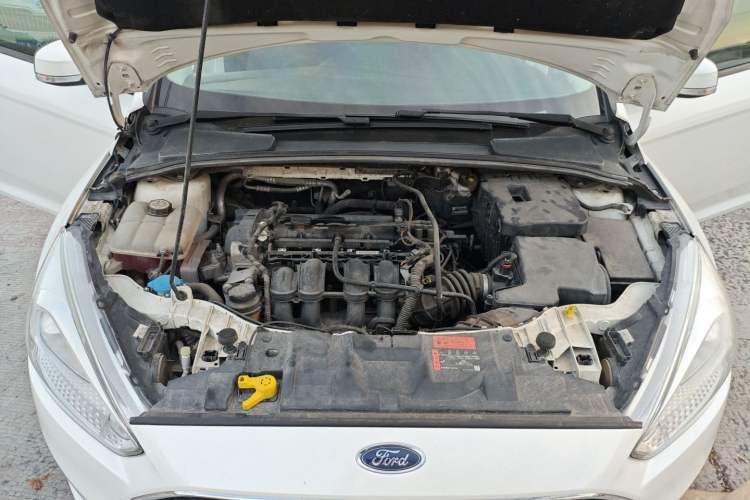 Used Ford Focus 2015 Hatchback 1.6L Automatic Comfort Model Engine Bay