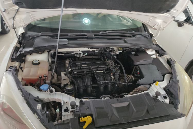 Used Ford Focus 2015 Sedan 1.6L Automatic Comfort Model Engine Bay