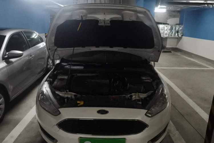 Used Ford Focus 2015 Hatchback EcoBoost 180 Automatic Elite Model Engine Bay