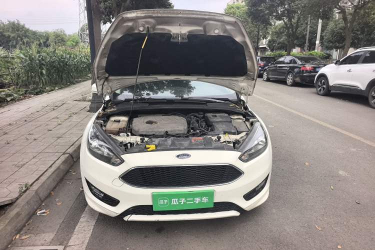 Used Ford Focus 2015 Hatchback EcoBoost 180 Automatic Sport Model Engine Bay