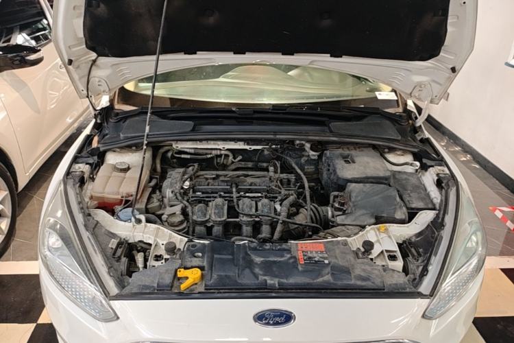 Used Ford Focus 2015 Hatchback 1.6L Automatic Comfort Model Engine Bay