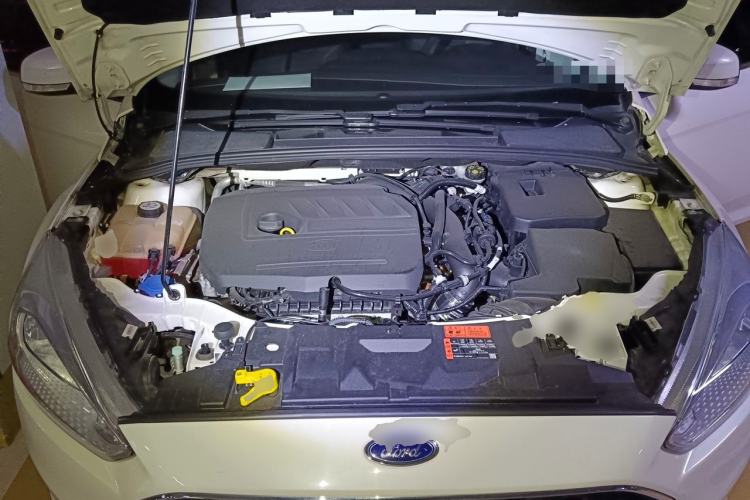 Used Ford Focus 2015 Hatchback EcoBoost 180 Automatic Elite Model Engine Bay