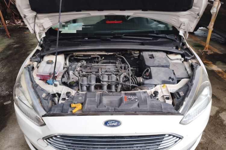 Used Ford Focus 2015 Sedan 1.6L Automatic Comfort Model Engine Bay