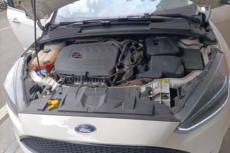 Used Ford Focus 2015 Hatchback EcoBoost 180 Automatic Sport Model Engine Bay