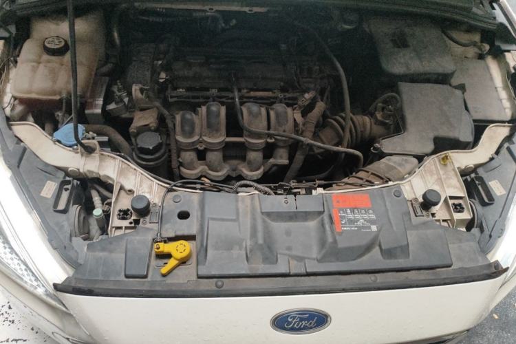 Used Ford Focus 2015 Hatchback 1.6L Automatic Comfort Model Engine Bay