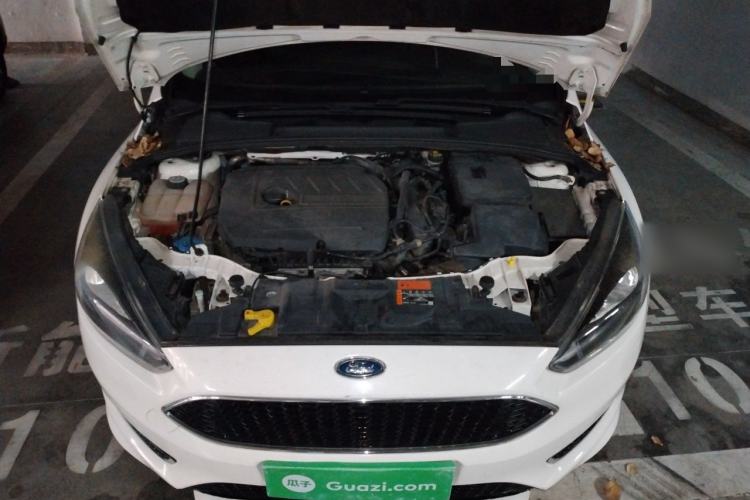 Used Ford Focus 2015 Hatchback EcoBoost 180 Automatic Sport Model Engine Bay
