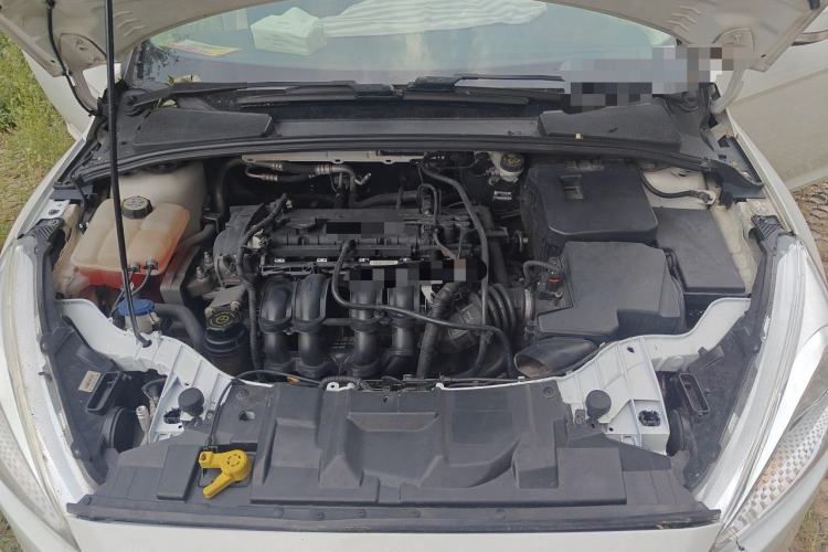 Used Ford Focus 2015 Hatchback 1.6L Automatic Comfort Model Engine Bay