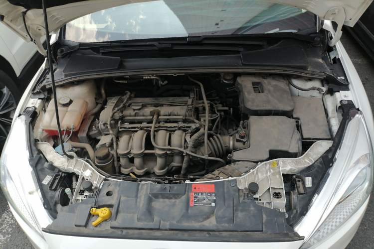 Used Ford Focus 2015 Hatchback 1.6L Automatic Comfort Model Engine Bay
