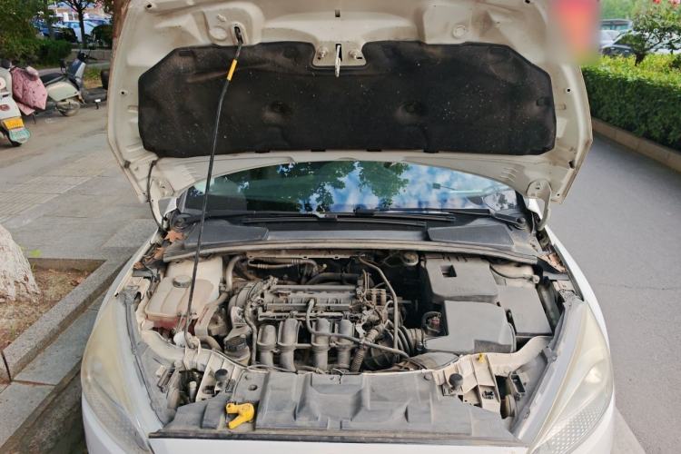 Used Ford Focus 2015 Hatchback 1.6L Automatic Comfort Model Engine Bay