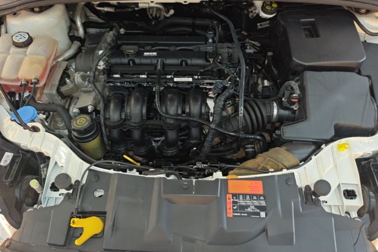 Used Ford Focus 2015 Hatchback 1.6L Automatic Comfort Model Engine Bay