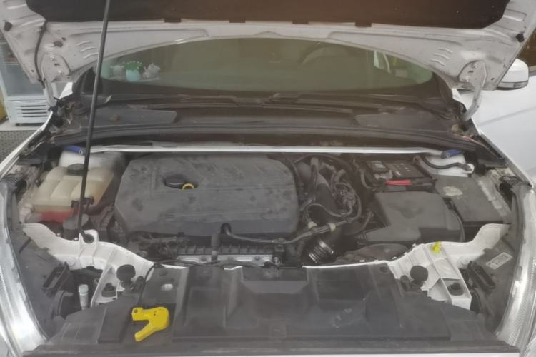Used Ford Focus 2015 Sedan EcoBoost 180 Automatic Flagship Model Engine Bay