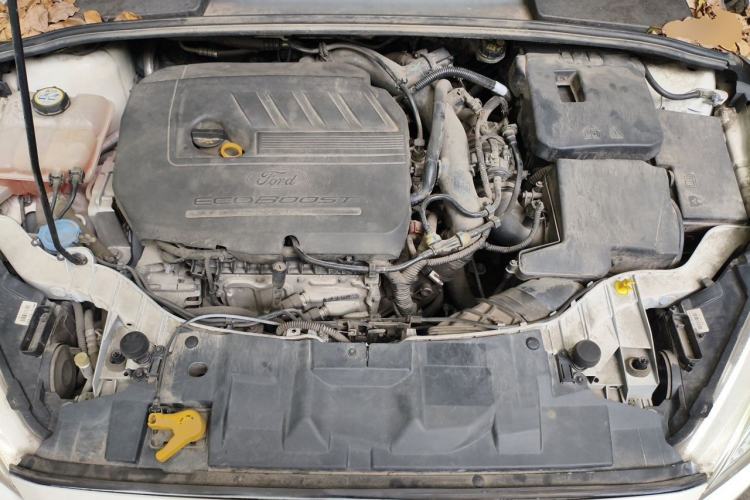 Used Ford Focus 2015 Sedan EcoBoost 180 Automatic Elite Model Engine Bay