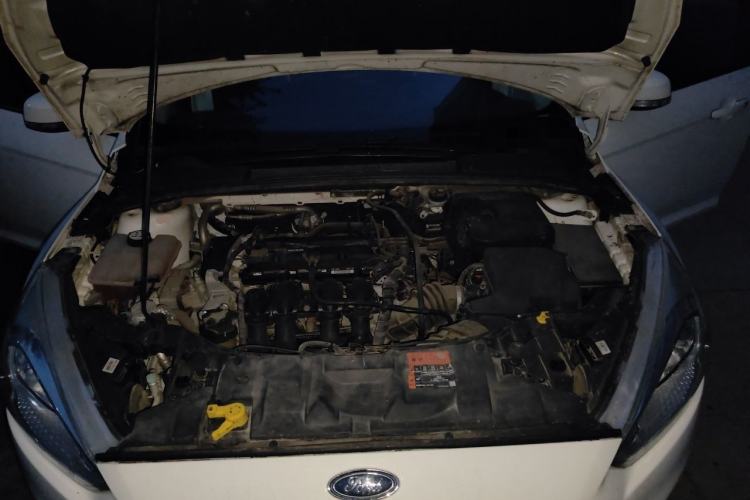 Used Ford Focus 2015 Hatchback 1.6L Automatic Comfort Model Engine Bay