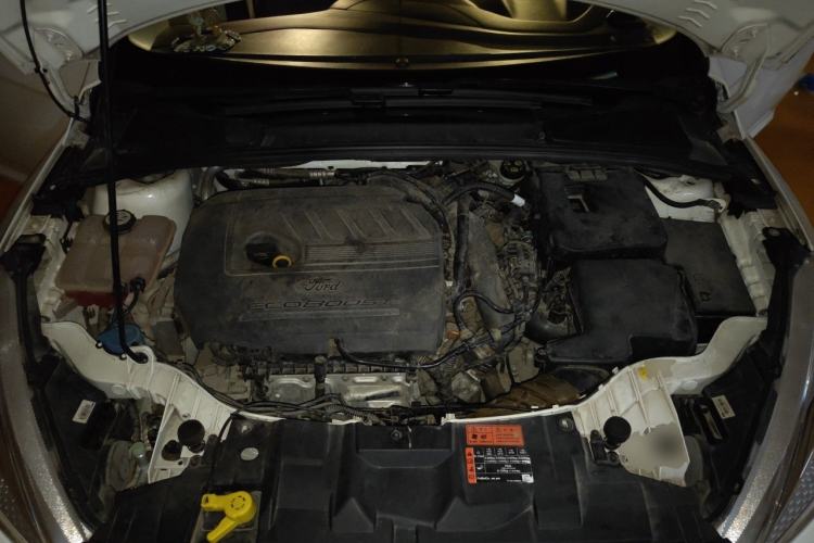 Used Ford Focus 2015 Sedan EcoBoost 180 Automatic Elite Model Engine Bay