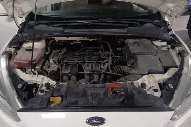 Used Ford Focus 2015 Sedan 1.6L Automatic Comfort Model Engine Bay