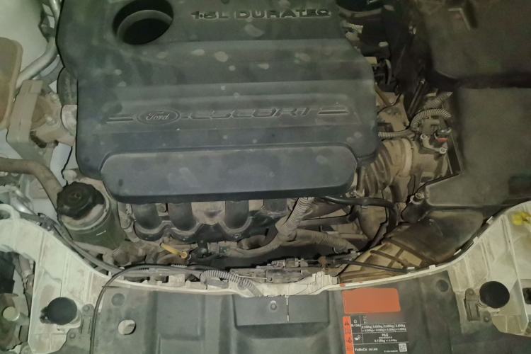 Used Ford Focus 2015 Sedan 1.6L Automatic Comfort Model Engine Bay