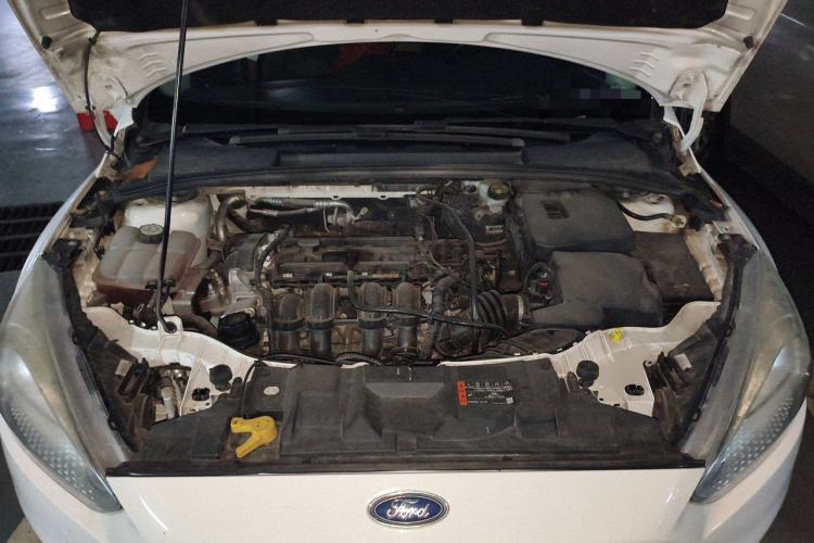Used Ford Focus 2015 Sedan 1.6L Automatic Trend Model Engine Bay