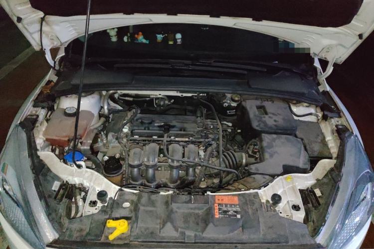 Used Ford Focus 2015 Hatchback 1.6L Automatic Fashion Edition Engine Bay