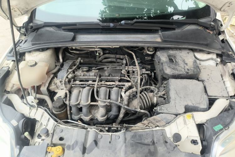 Used Ford Focus 2015 Hatchback 1.6L Automatic Fashion Edition Engine Bay