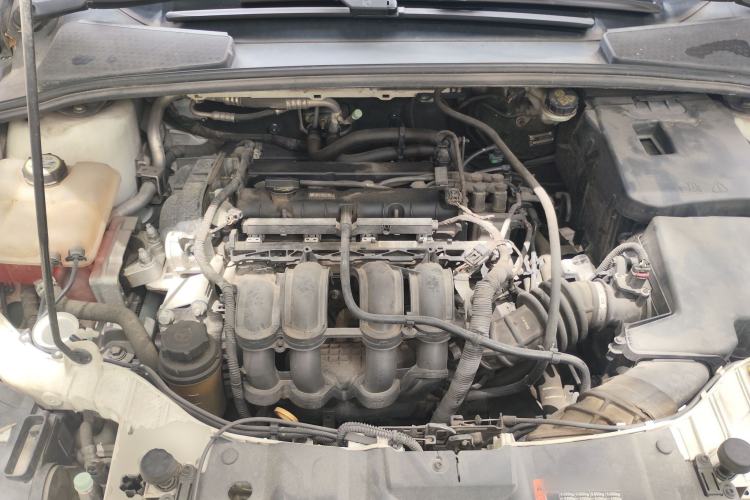 Used Ford Focus 2015 Sedan 1.6L Automatic Comfort Model Engine Bay