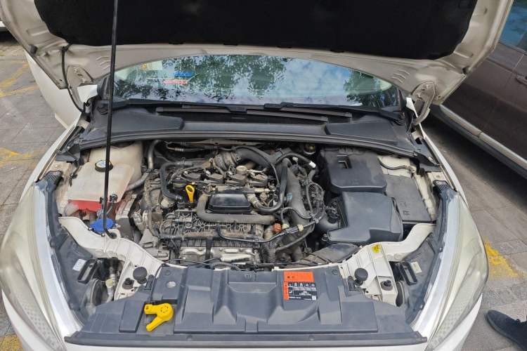 Used Ford Focus 2015 Sedan EcoBoost 180 Automatic Elite Model Engine Bay