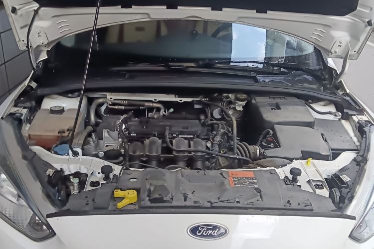Used Ford Focus 2015 Hatchback 1.6L Manual Fashion Edition Engine Bay