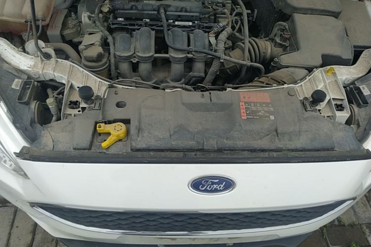 Used Ford Focus 2015 Hatchback 1.6L Automatic Comfort Model Engine Bay