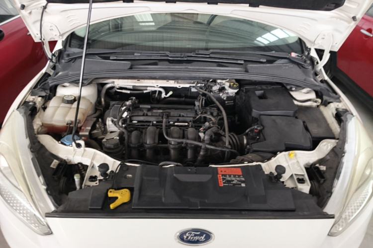 Used Ford Focus 2015 Sedan 1.6L Automatic Comfort Model Engine Bay