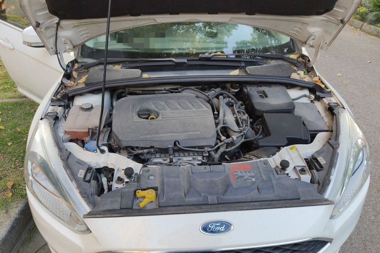 Used Ford Focus 2015 Hatchback EcoBoost 180 Automatic Elite Model Engine Bay