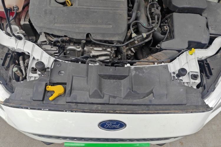 Used Ford Focus 2015 Hatchback EcoBoost 180 Automatic Elite Model Engine Bay