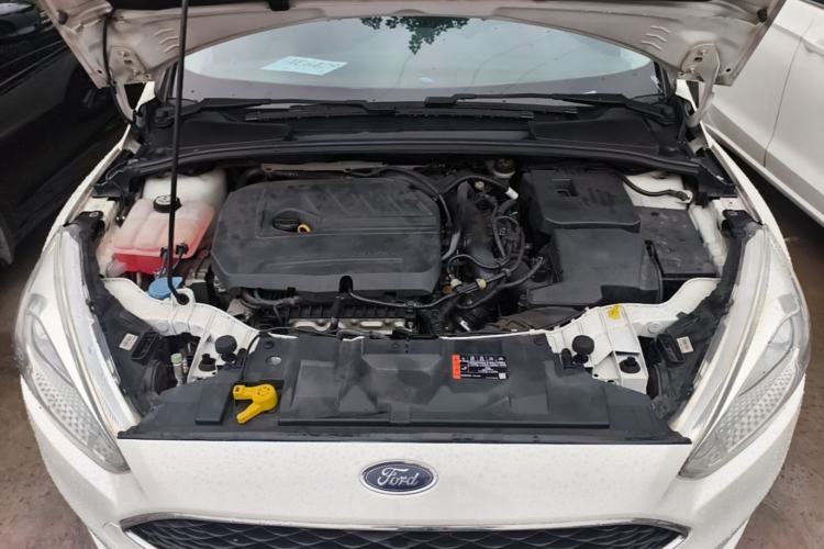 Used Ford Focus 2015 Hatchback EcoBoost 180 Automatic Elite Model Engine Bay