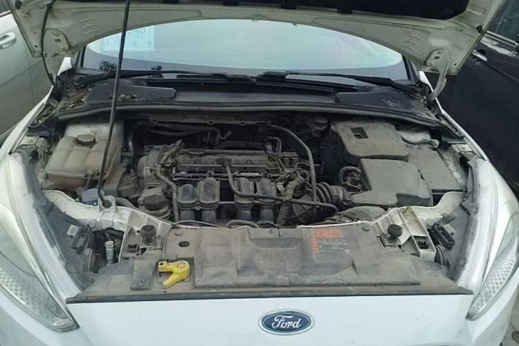 Used Ford Focus 2015 Sedan 1.6L Automatic Comfort Model Engine Bay