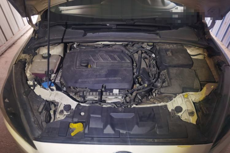 Used Ford Focus 2015 Sedan EcoBoost 180 Automatic Elite Model Engine Bay