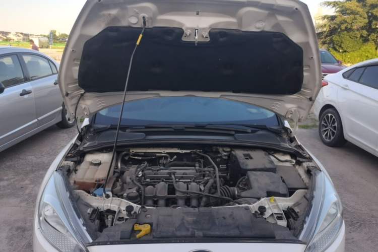 Used Ford Focus 2015 Sedan 1.6L Automatic Trend Model Engine Bay