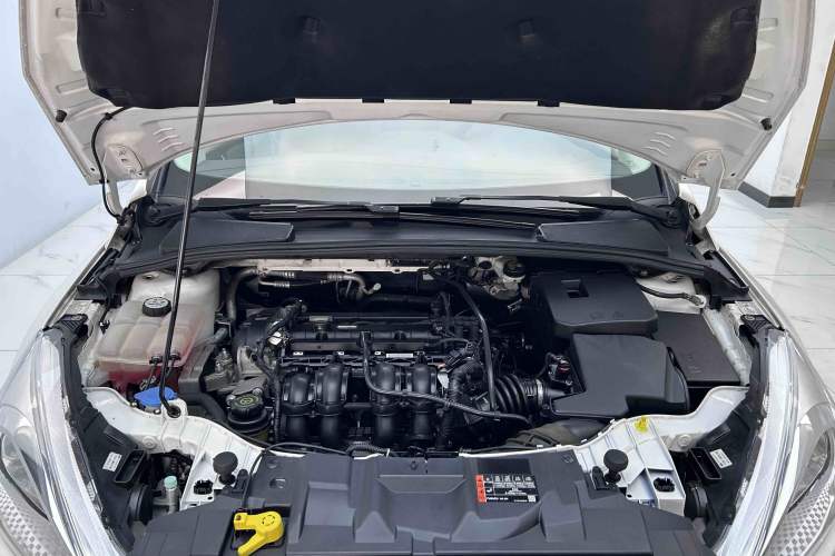 Used Ford Focus 2015 Sedan 1.6L Automatic Comfort Model Engine Bay