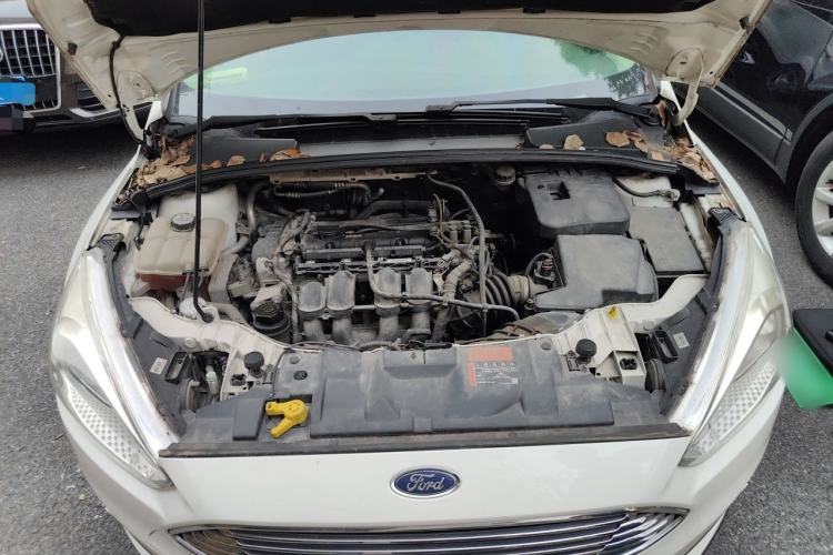 Used Ford Focus 2015 Sedan 1.6L Automatic Comfort Model Engine Bay