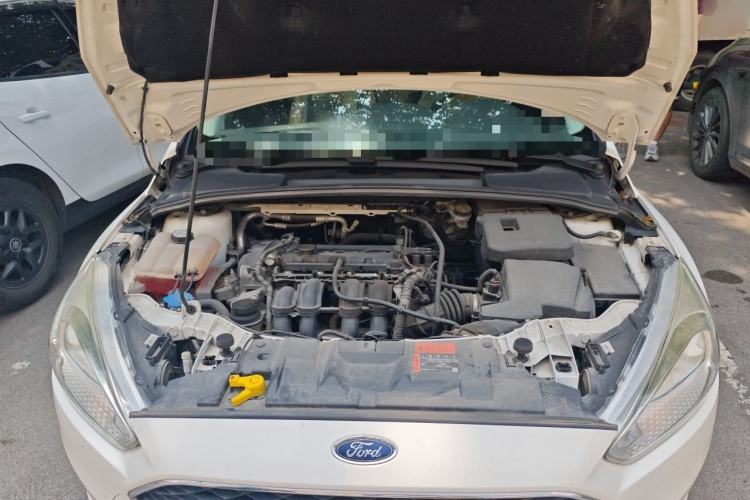 Used Ford Focus 2015 Hatchback 1.6L Manual Comfort Edition Engine Bay