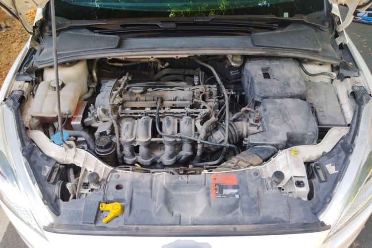 Used Ford Focus 2015 Hatchback 1.6L Automatic Comfort Model Engine Bay