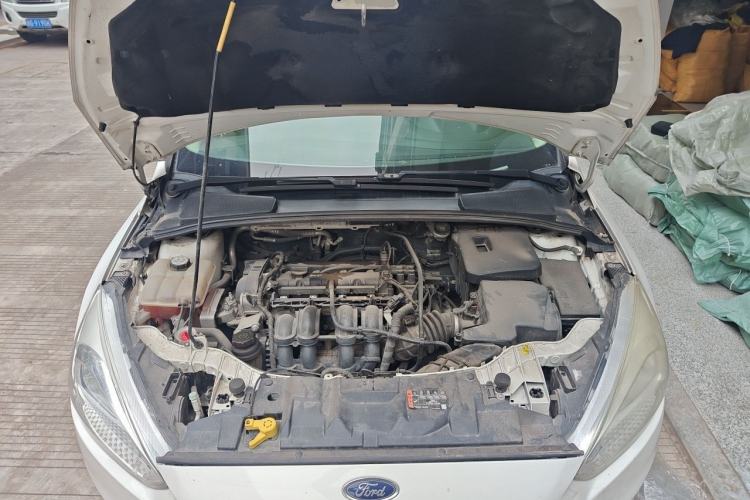 Used Ford Focus 2015 Sedan 1.6L Automatic Comfort Model Engine Bay