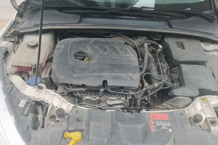 Used Ford Focus 2015 Hatchback EcoBoost 180 Automatic Elite Model Engine Bay