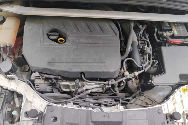 Used Ford Focus 2015 Sedan EcoBoost 180 Automatic Flagship Model Engine Bay